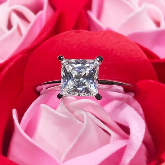 2 CT princess cut engagement  sterling silver ring - Picture 5 of 5